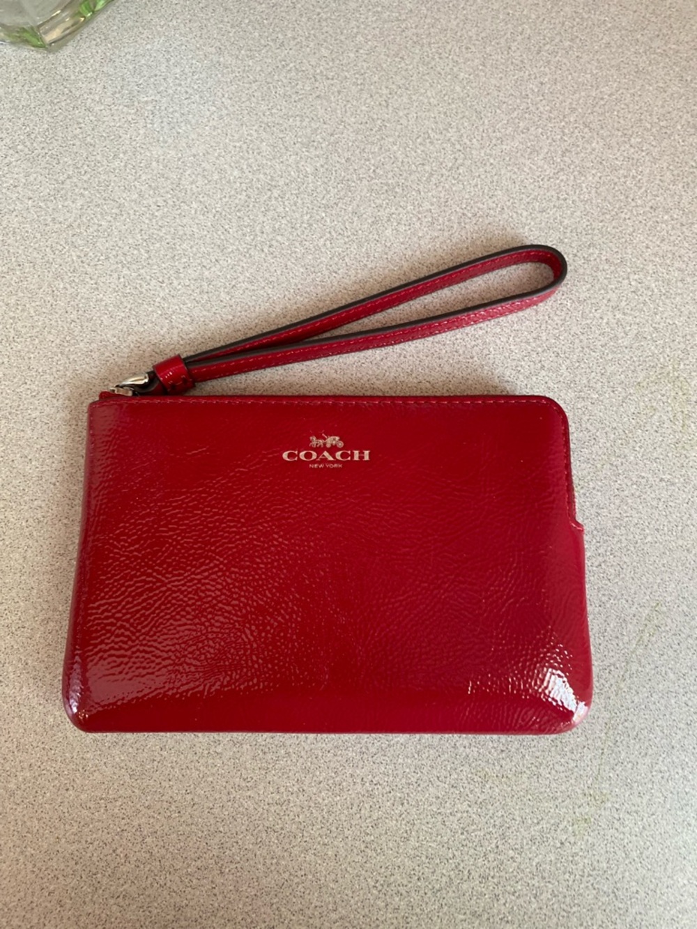 Coach Corner Zip Crinkle Red Patent Leather Wristlet - Picture 3 of 8